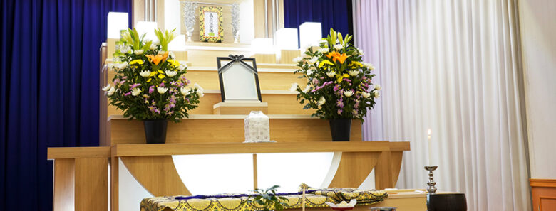 福祉葬とは？対象者や流れ、直葬との違いを解説